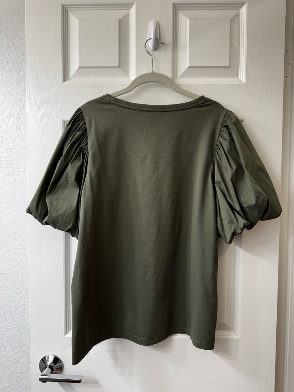 Chico's Olive Green Puff Sleeve Graphic Tee Sz 1 (US 8) - Picture 4 of 8